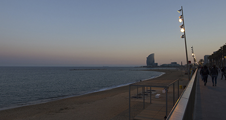 barceloneta playa noche